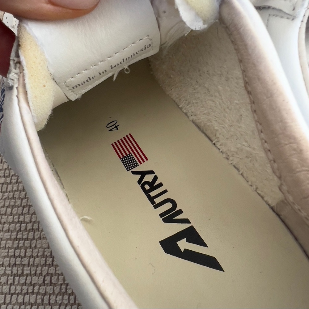 Autry Medalist Bicolor Mid Low Top Sneakers in Beige and White - Picture 6 of 7